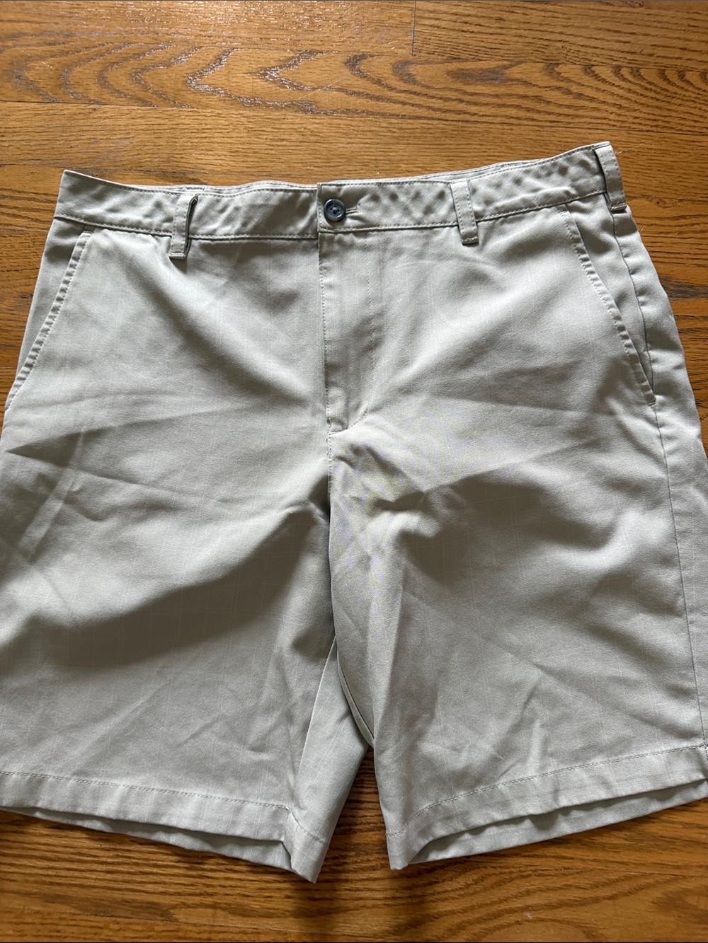 Izod Khaki Brown Golf Shorts Size 34